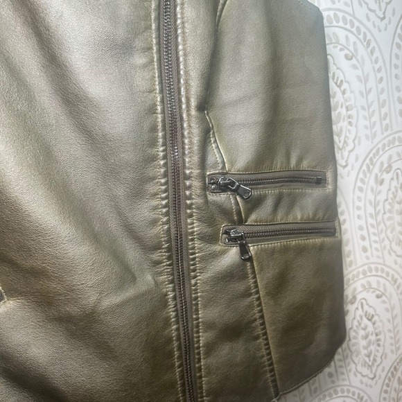 Maurices Womens Olive Faux Leather Fur Lined Moto Vest Size L - Picture 10 of 12